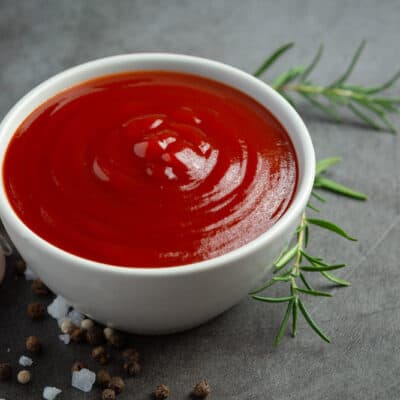 low-carb tomato ketchup in a white bowl